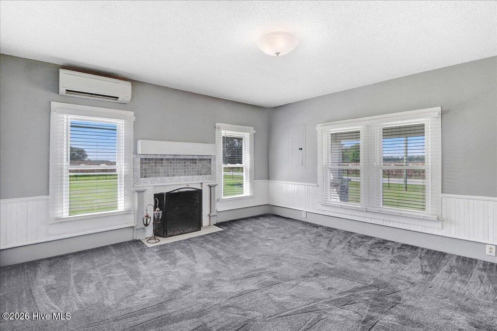 Photo of 2912 W Nc 55 Highway, Mount Olive, NC 28365 (MLS # 100559367)