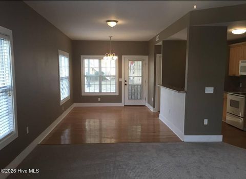 Tiny photo for 2306 Wrightsville Avenue #Apt 101, Wilmington, NC 28403 (MLS # 100562540)