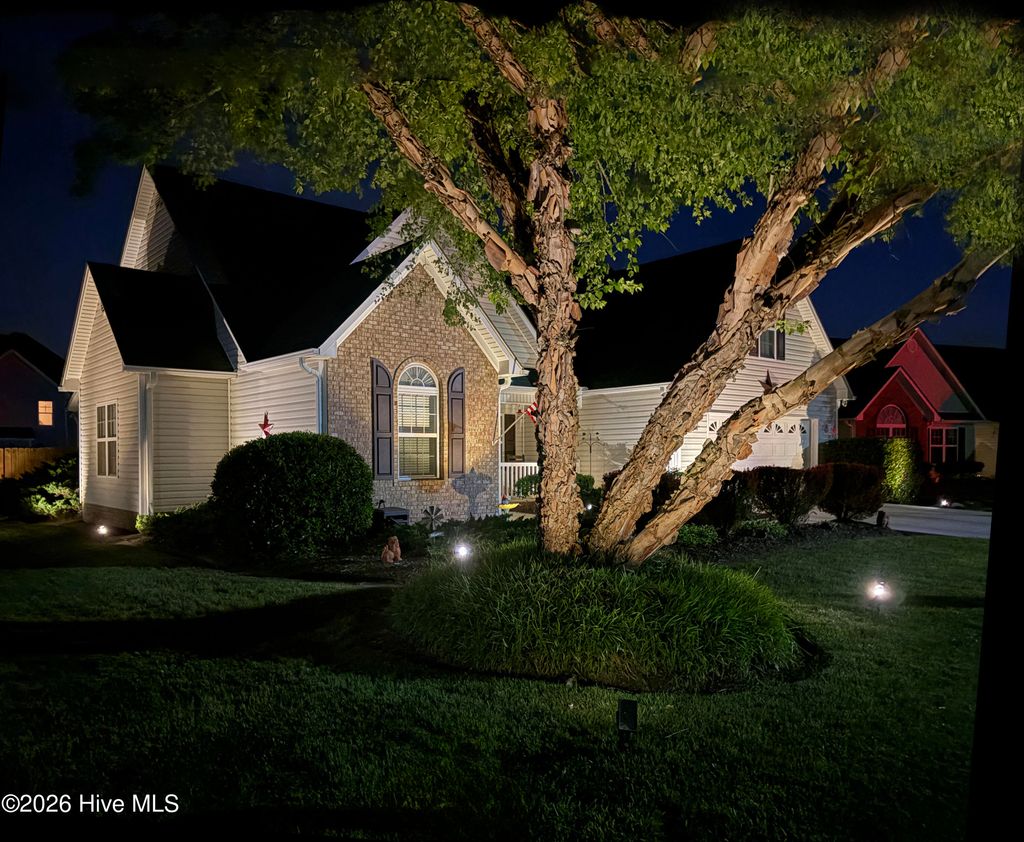 Photo of 405 Brunswick Drive, Jacksonville, NC 28546 (MLS # 100569230)