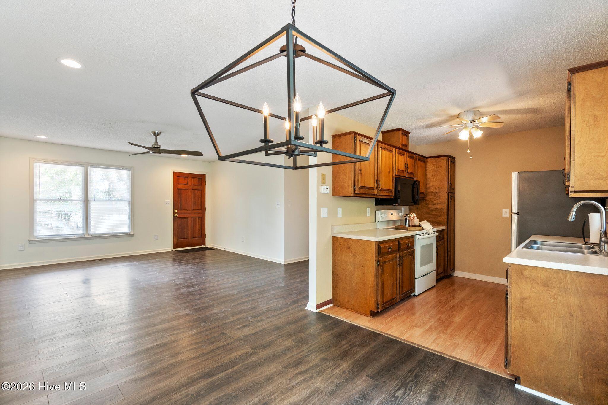 314 Golden Road