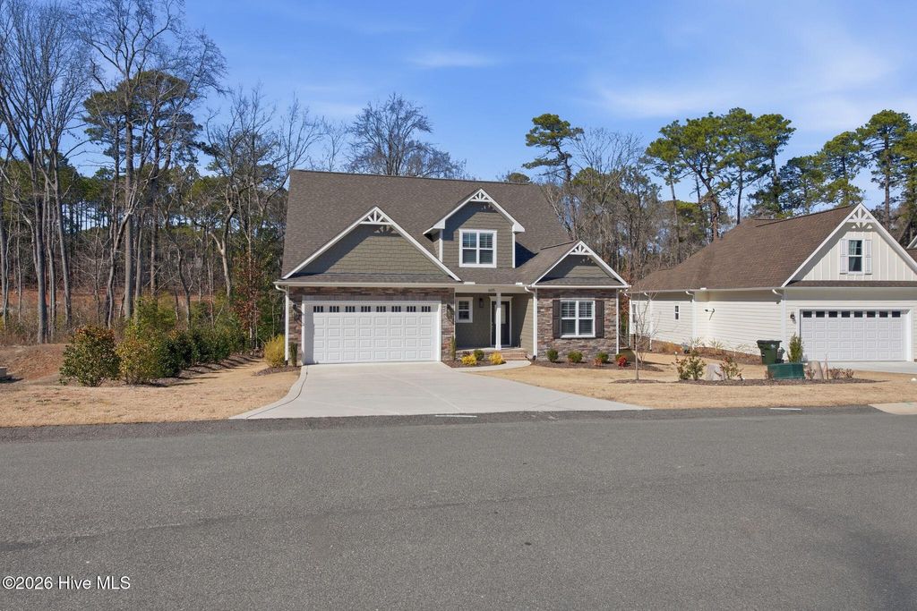 Photo of 605 Jumper Court, Southern Pines, NC 28387 (MLS # 100555823)