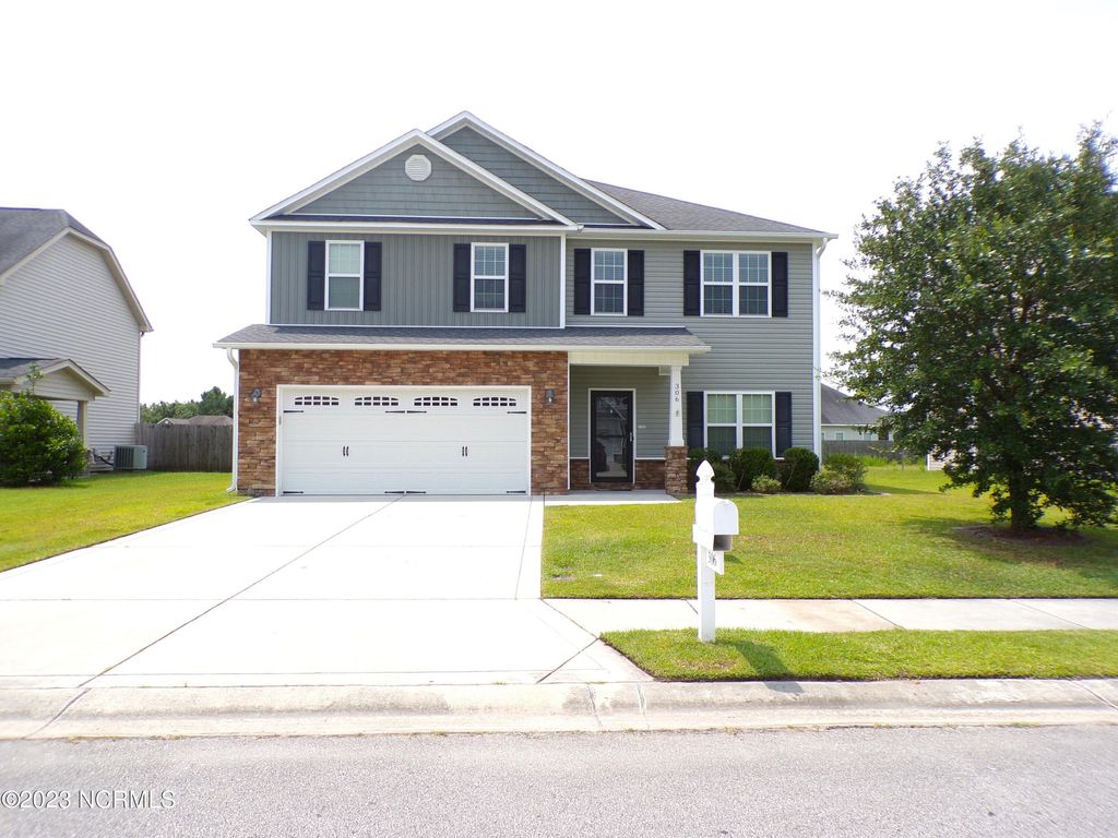 Photo of 306 Merin Height Road, Jacksonville, NC 28546 (MLS # 100559579)