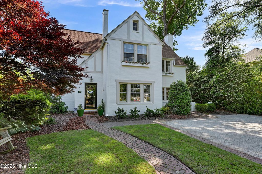 Photo of 2318 Mimosa Place, Wilmington, NC 28403 (MLS # 100570649)