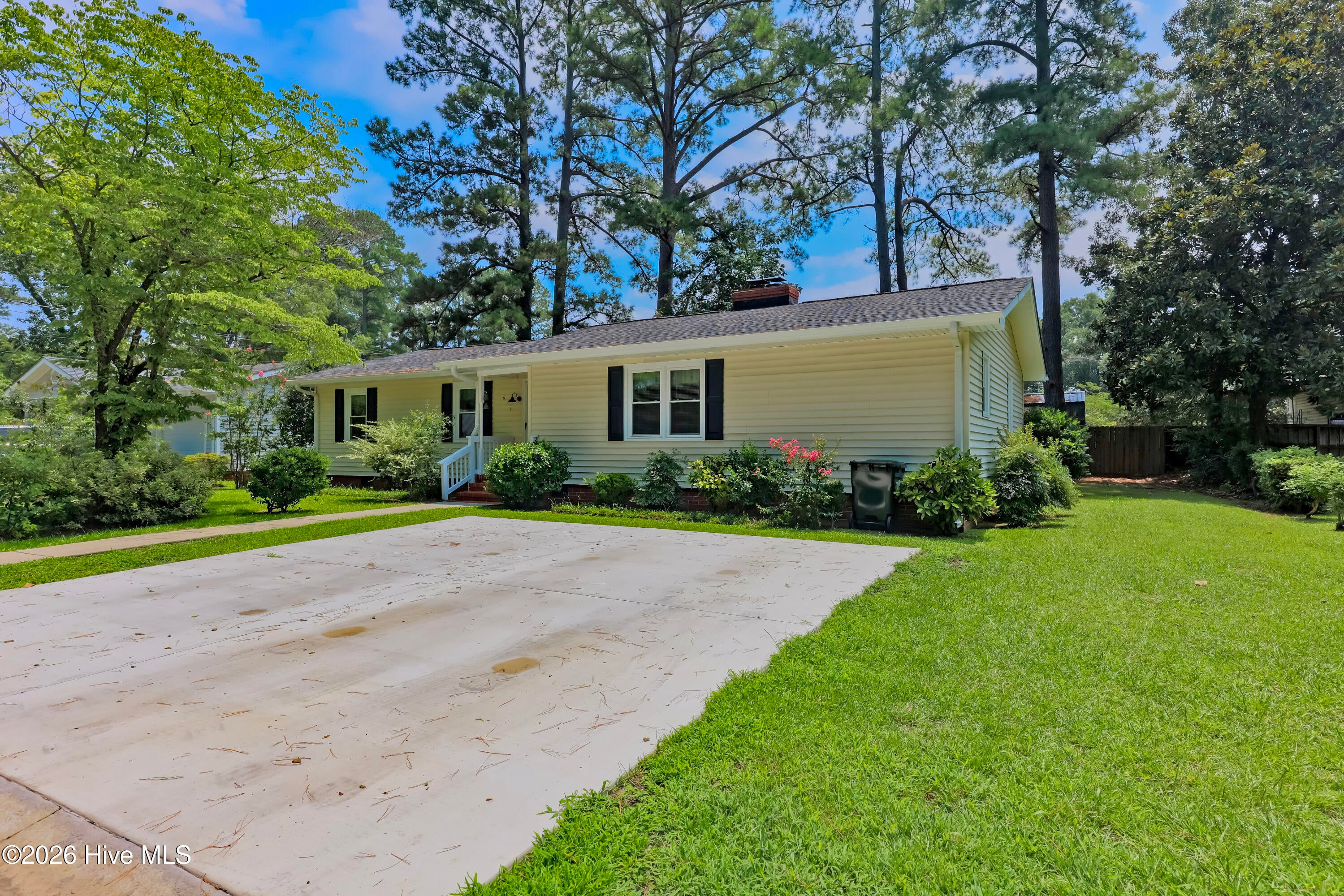 614 Forest Lane