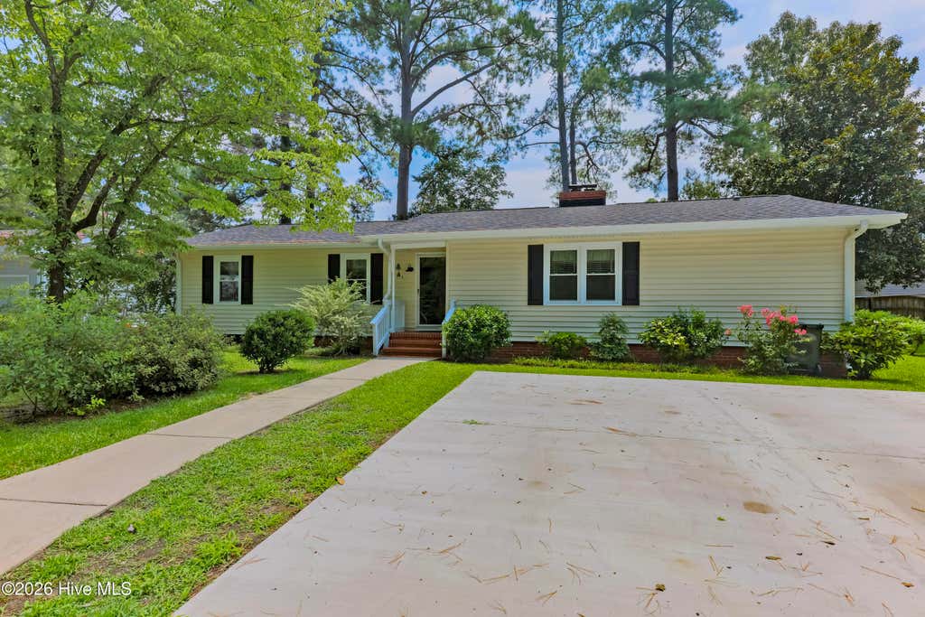 Photo of 614 Forest Lane, Wallace, NC 28466 (MLS # 100593057)