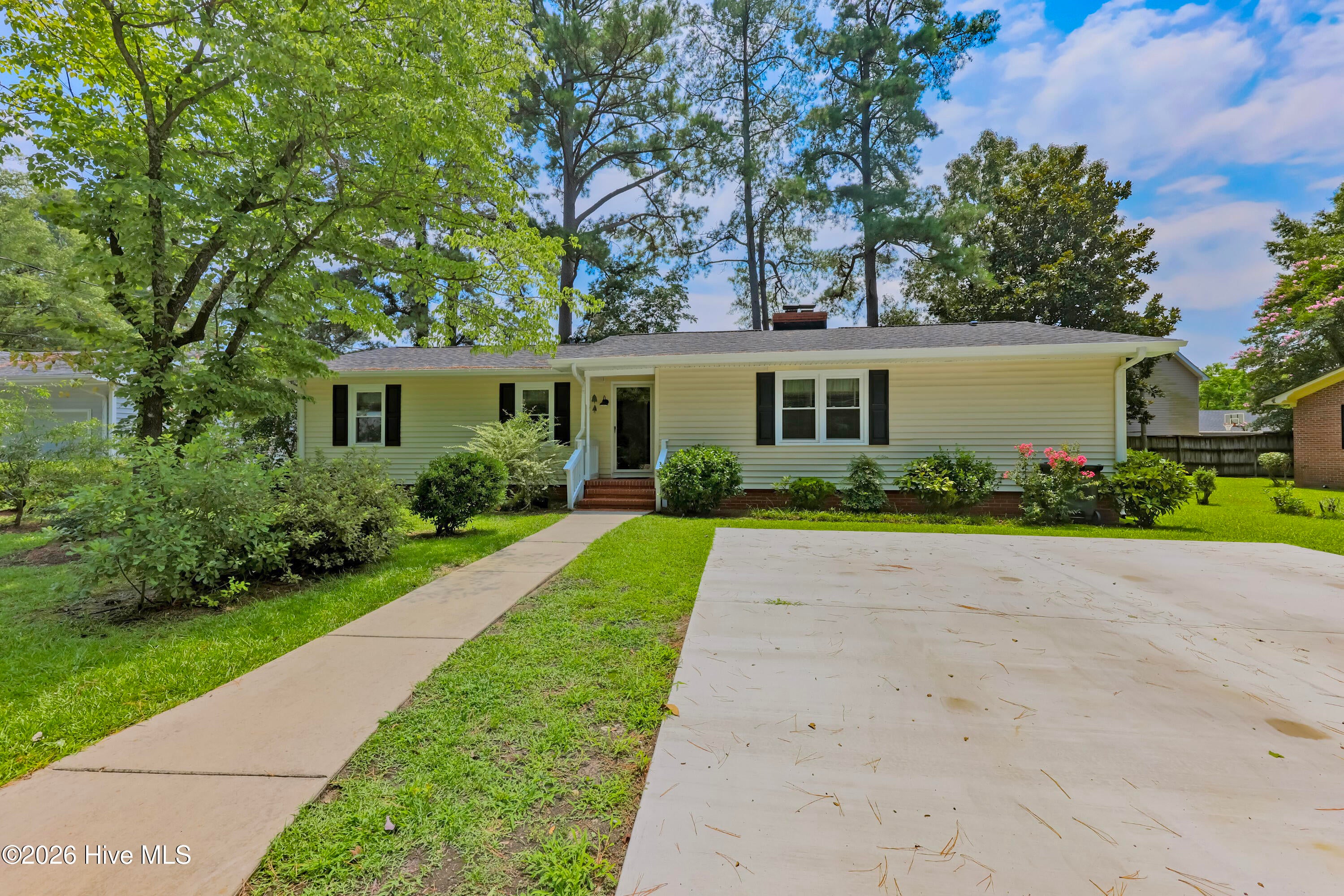614 Forest Lane