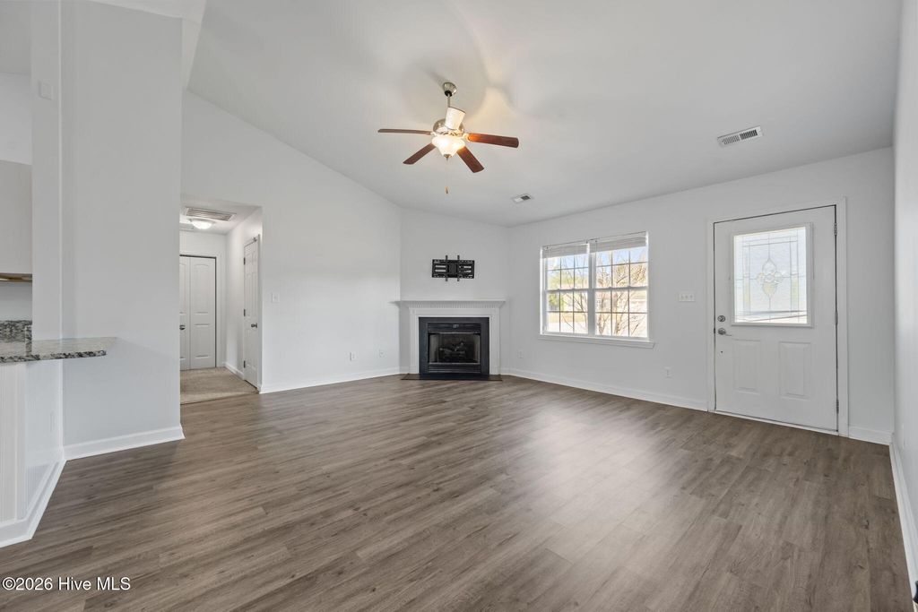 Photo of 223 Lockwood Court, Hubert, NC 28539 (MLS # 100562180)