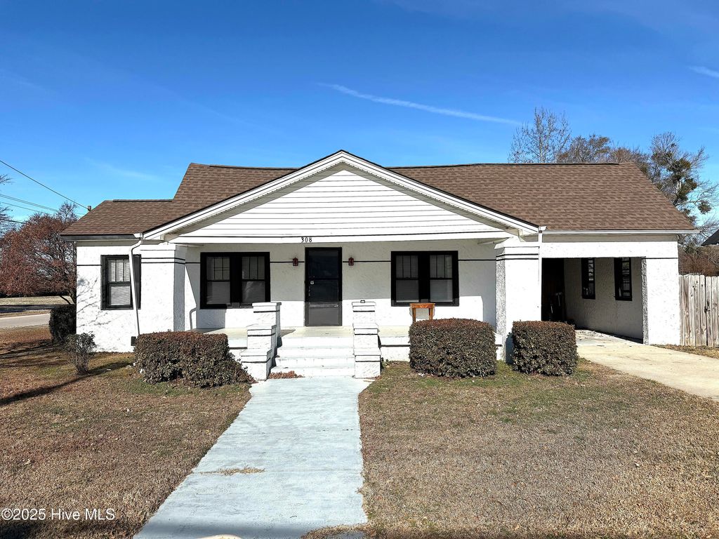 Photo of 308 S Yelverton Street, Stantonsburg, NC 27883 (MLS # 100545465)