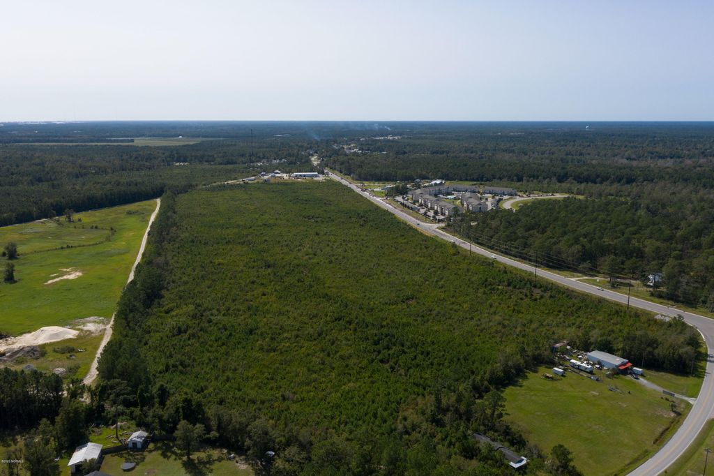 Photo of 2268 Highway 172, Sneads Ferry, NC 28460 (MLS # 100571670)