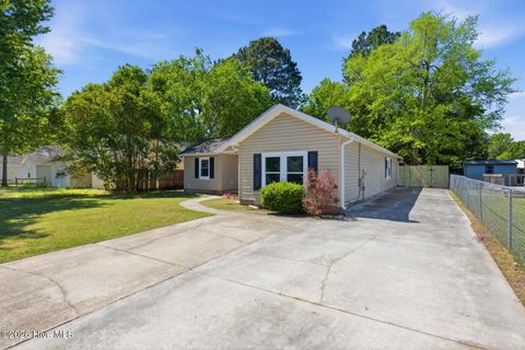Tiny photo for 1100 Shroyer Circle, Jacksonville, NC 28540 (MLS # 100568692)