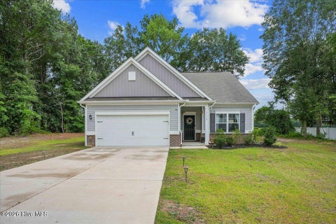 Homes For Sale - 5775 Huntington Park Drive<br/> La Grange, NC 28551