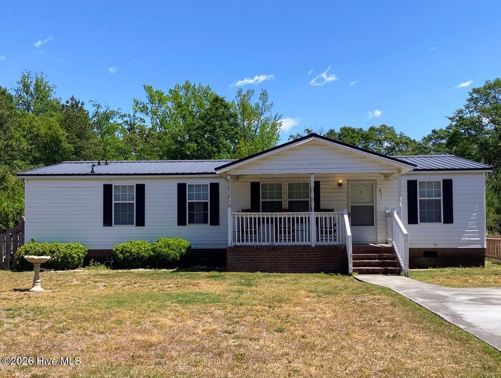 Photo of 821 Lewis Drive, Grifton, NC 28530 (MLS # 100569383)