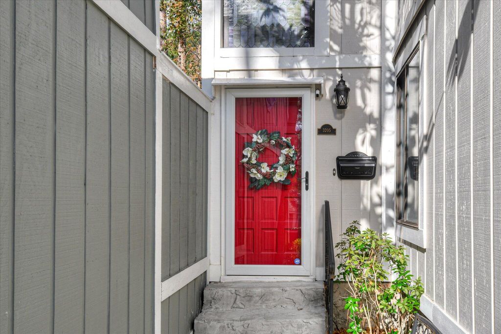 Photo of 3205 N Wimbledon Drive, Augusta, GA 30909 (MLS # 550042)