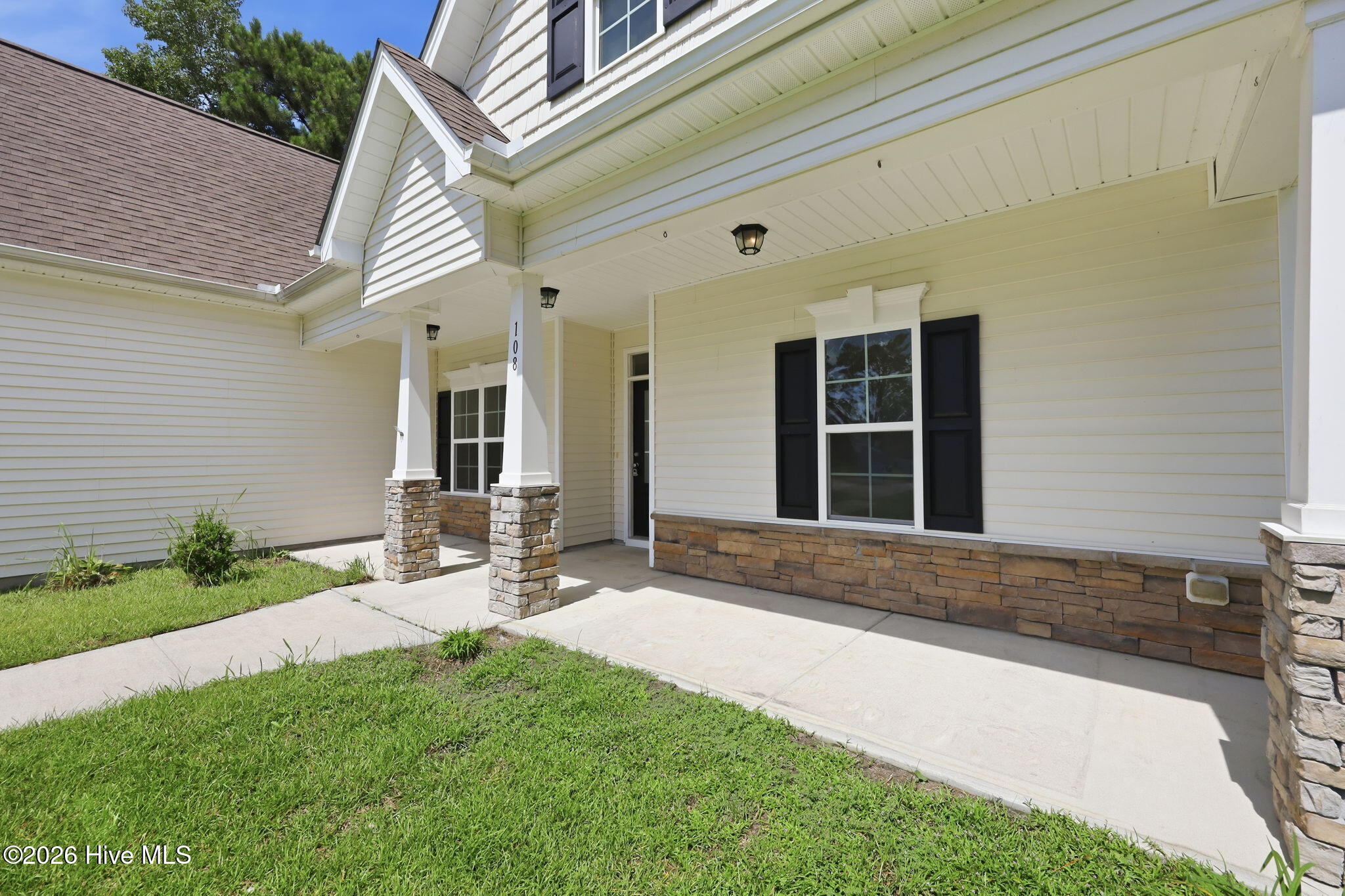 108 Bellchase Drive