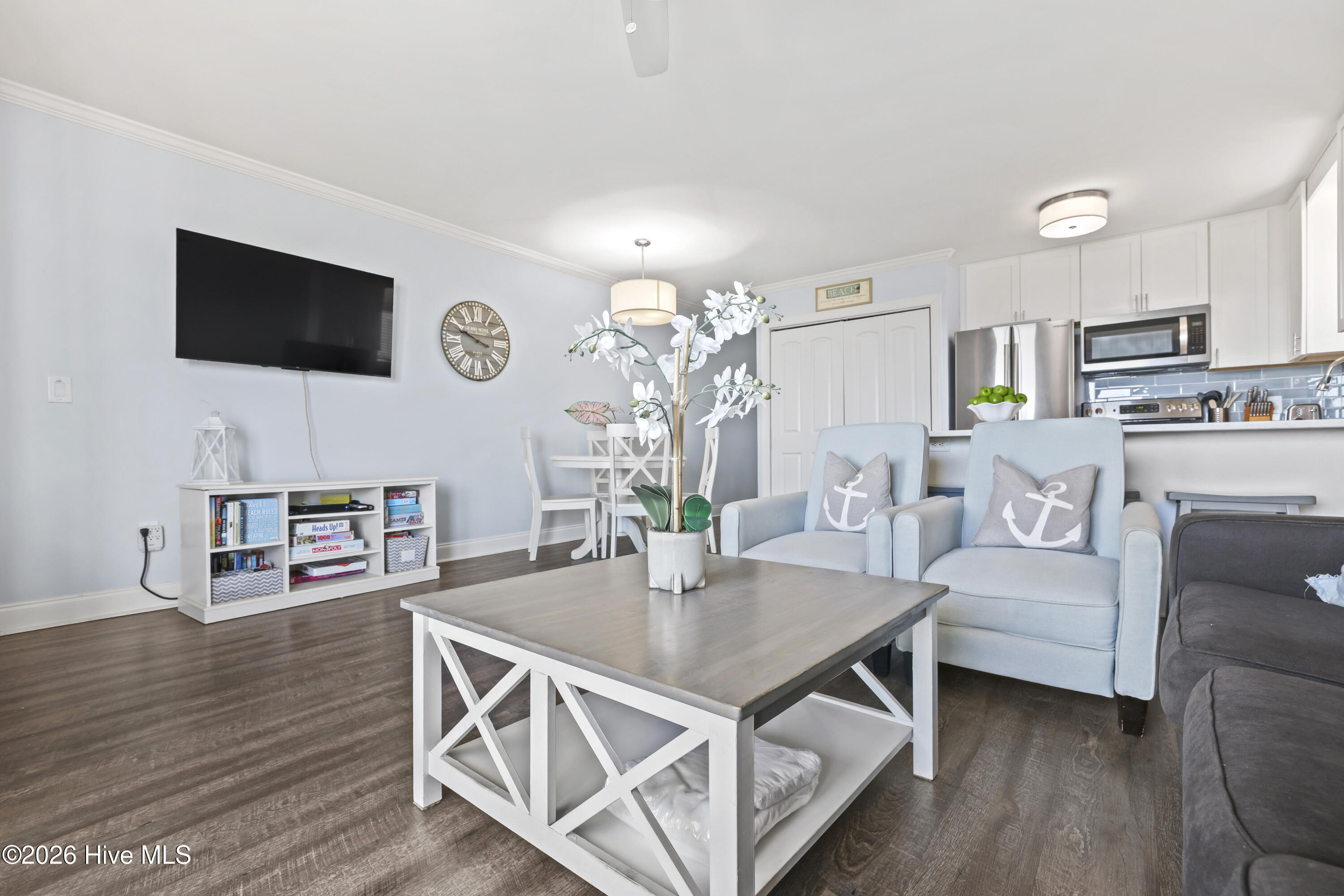 704 Carolina Beach Avenue N 12c