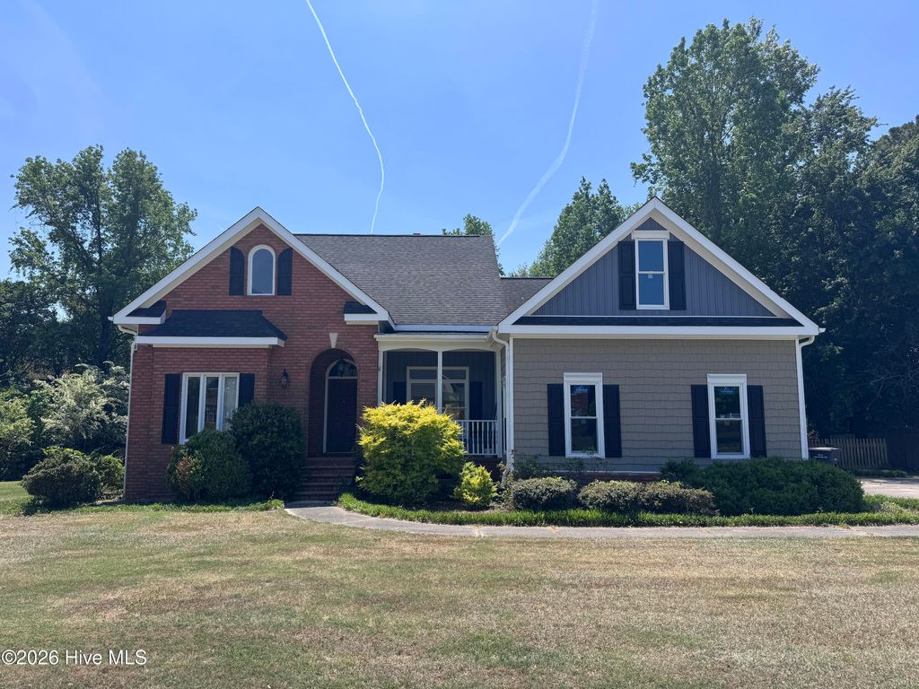Photo of 105 Fawn Trail, Jacksonville, NC 28540 (MLS # 100569604)