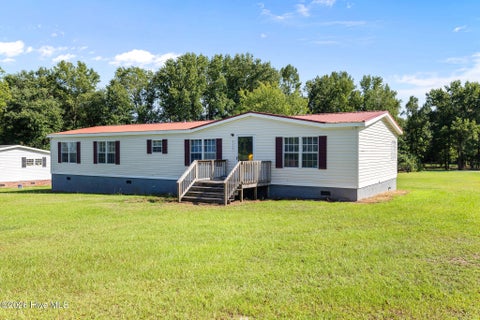 Mobile Home For Sale - 5355 Barber Road<br/> Lenoir County, Seven Springs, NC 28578