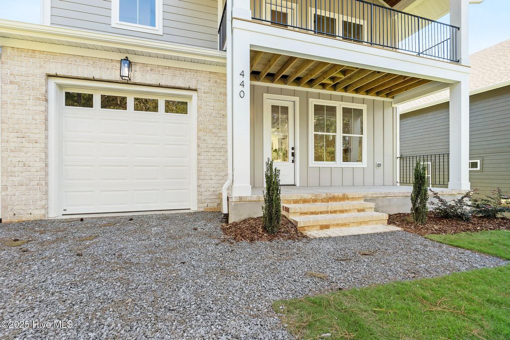 Photo of 440 W Illinois Avenue, Southern Pines, NC 28387 (MLS # 100556021)