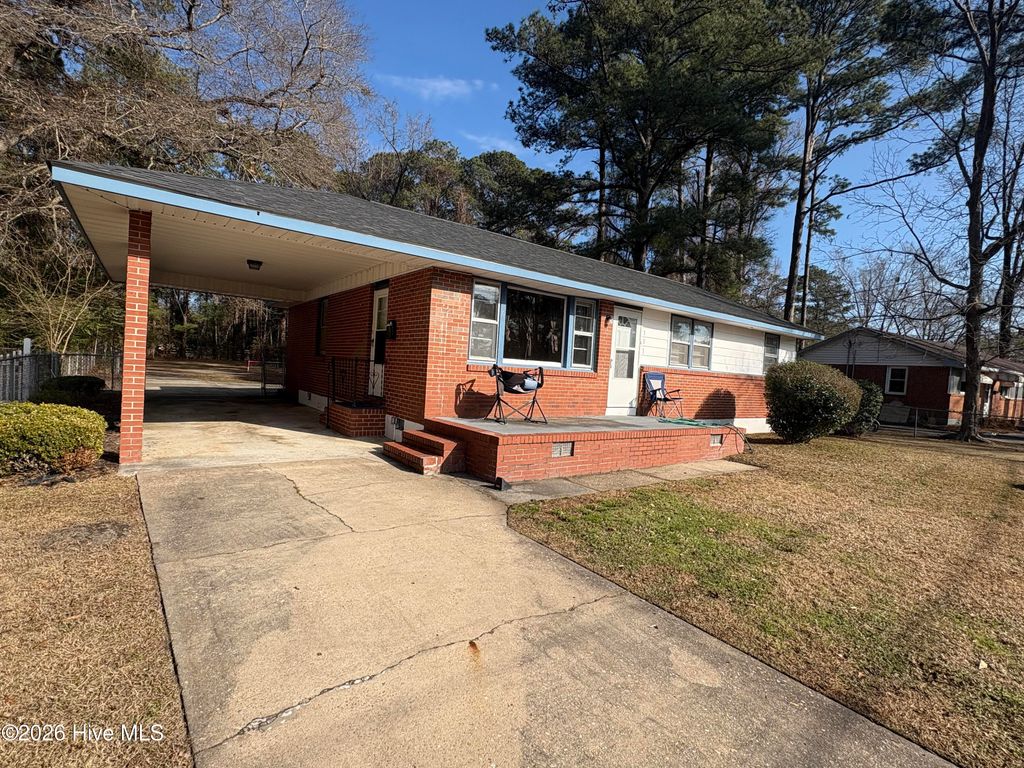 Photo of 131 Cole Drive, Jacksonville, NC 28540 (MLS # 100553581)