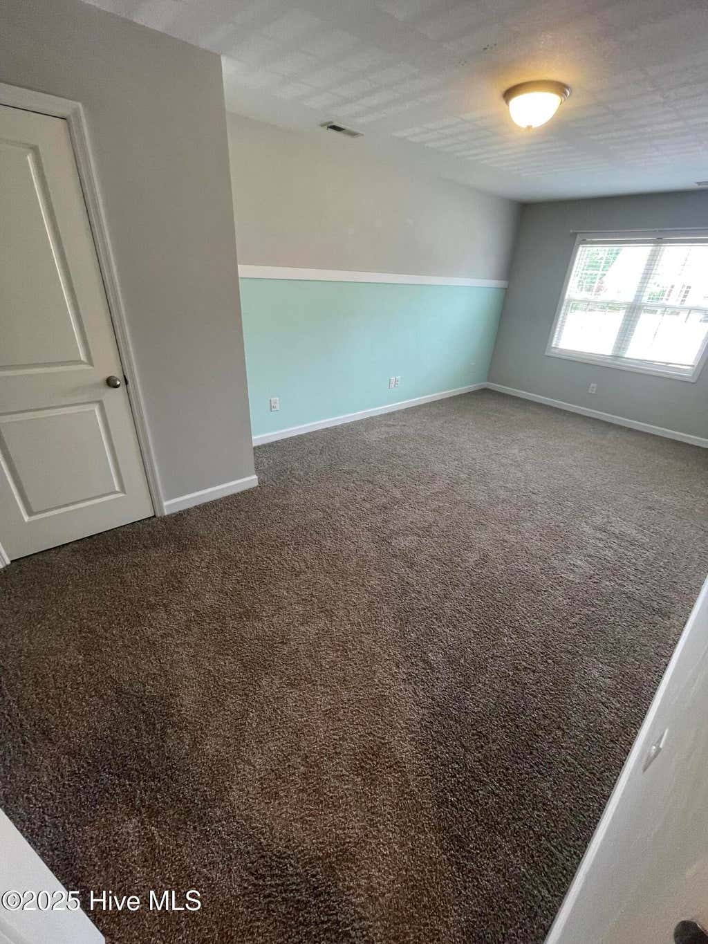 Photo of 146 Broadleaf Drive, Jacksonville, NC 28546 (MLS # 100578694)