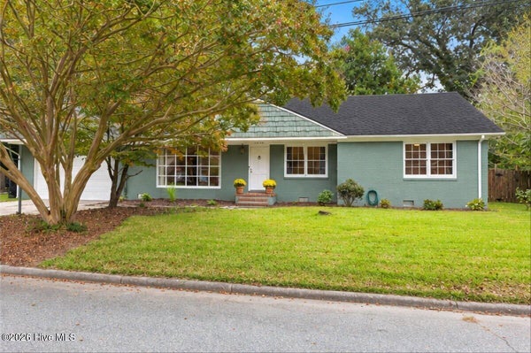 1610 CRESCENT DR, ELIZABETH CITY, NC 27909 - Image 5433d90c8a17d1c02c6d031ec6f1d80c/2429510935