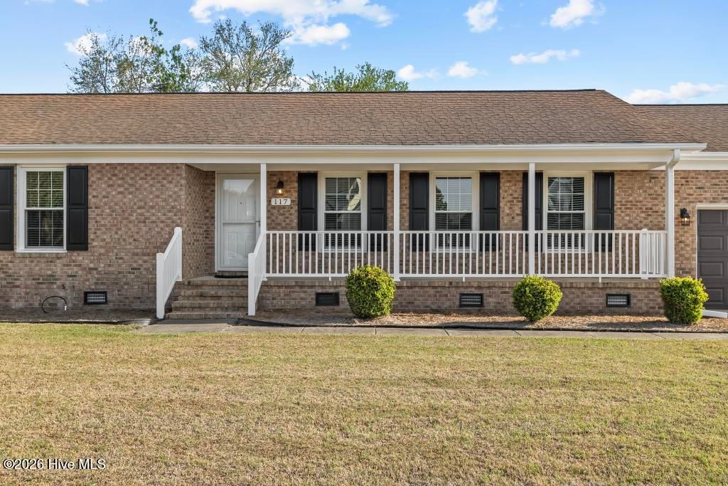 Photo of 117 Plantation Boulevard, Jacksonville, NC 28540 (MLS # 100566141)