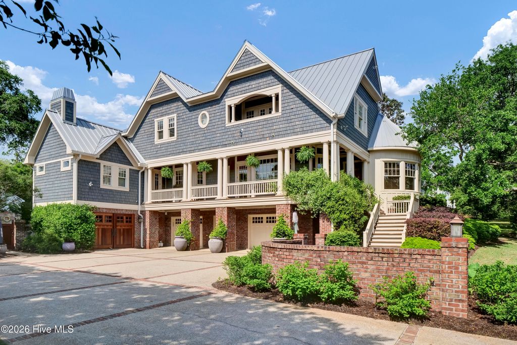 Photo of 5232 Masonboro Harbour Drive, Wilmington, NC 28409 (MLS # 100552686)