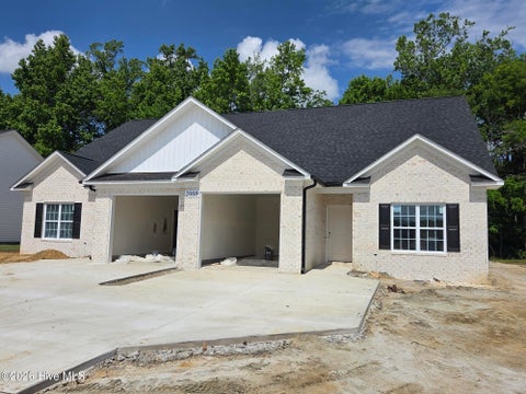 Townhouse For Sale - 2008 Dartford Drive #B<br/> Pitt County, Greenville, NC 27834