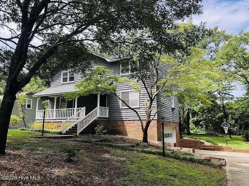 Photo of 5225 Hedgerow Lane, Wilmington, NC 28409 (MLS # 100592211)