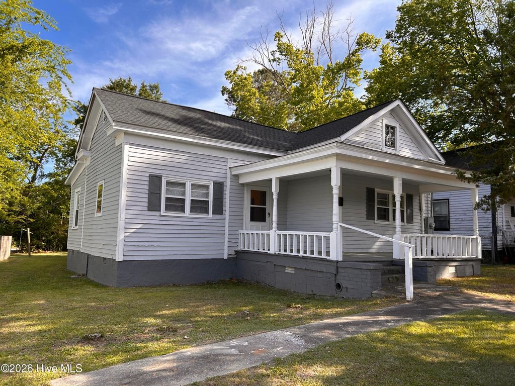 Photo of 713 E Church Street, Tarboro, NC 27886 (MLS # 100574888)