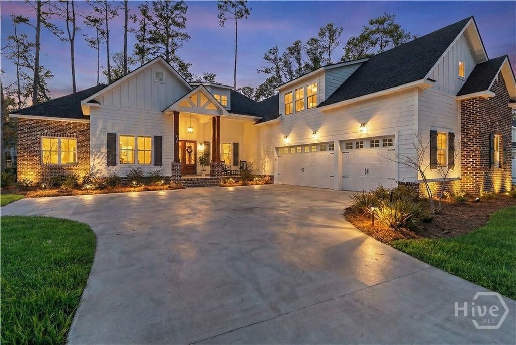 Photo of 542 Linkside Lake Drive, Richmond Hill, GA 31324 (MLS # SA348119)