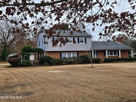 Photo of 200 Coharie Drive, Clinton, NC 28328 (MLS # 100547393)