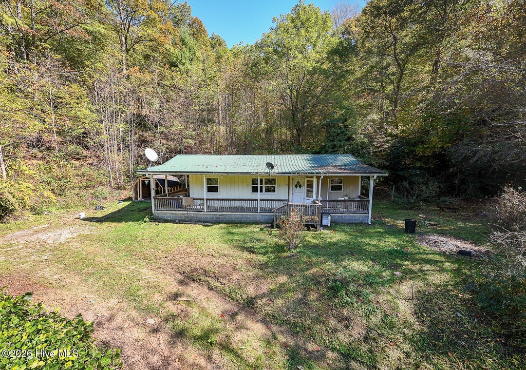 Photo of 174 Gregory Hill Road, Topton, NC 28781 (MLS # 100612772)