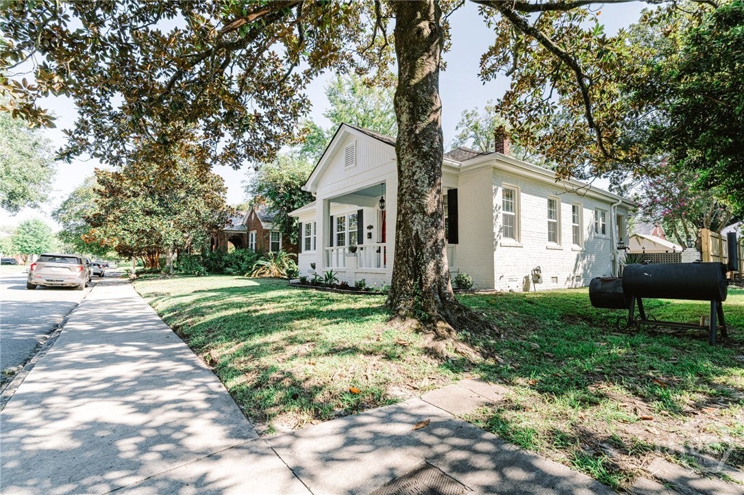 625 E 51st Street