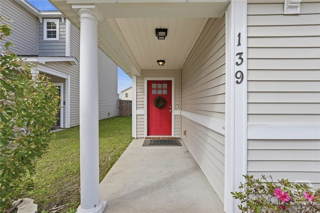 Photo of 139 Chapel Lake S, Savannah, GA 31419 (MLS # SA350368)