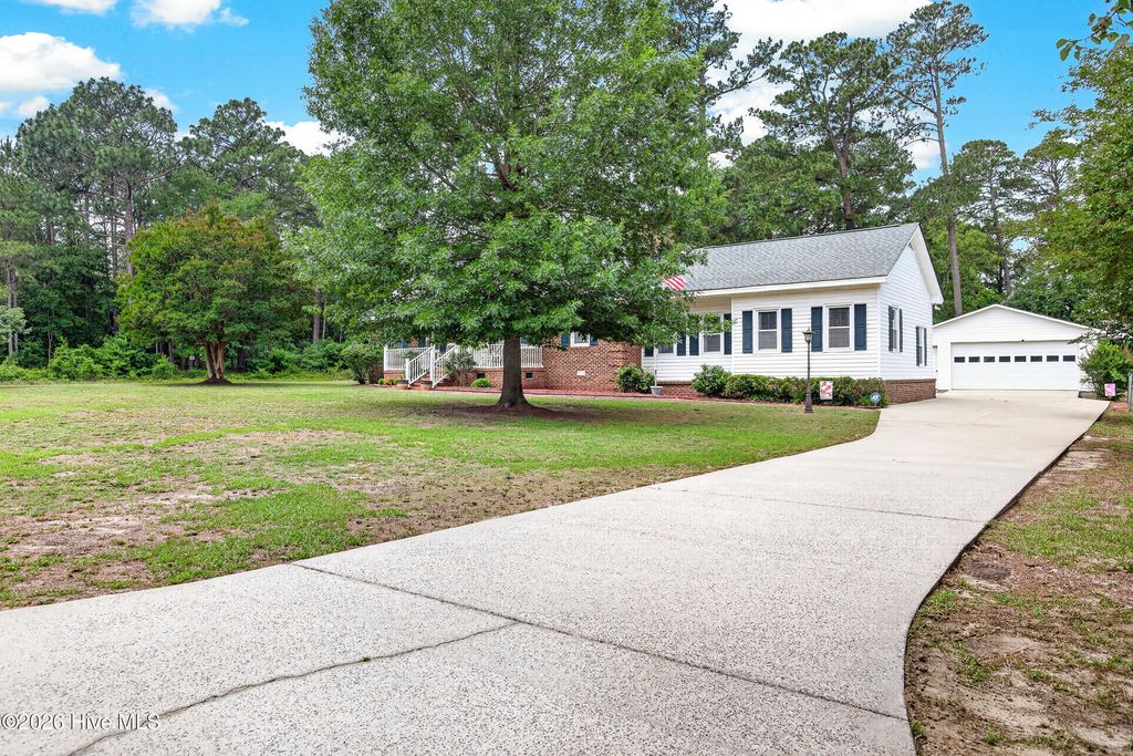 Photo of 206 Crestwood Drive, Goldsboro, NC 27530 (MLS # 100577714)