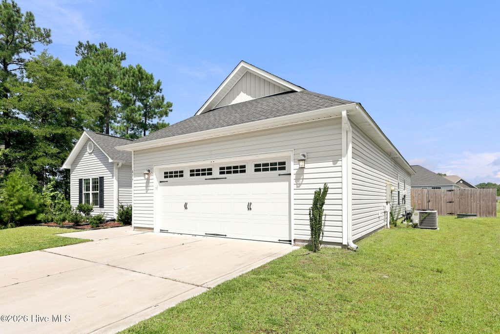 Photo of 417 Amethyst Court, Jacksonville, NC 28546 (MLS # 100593525)