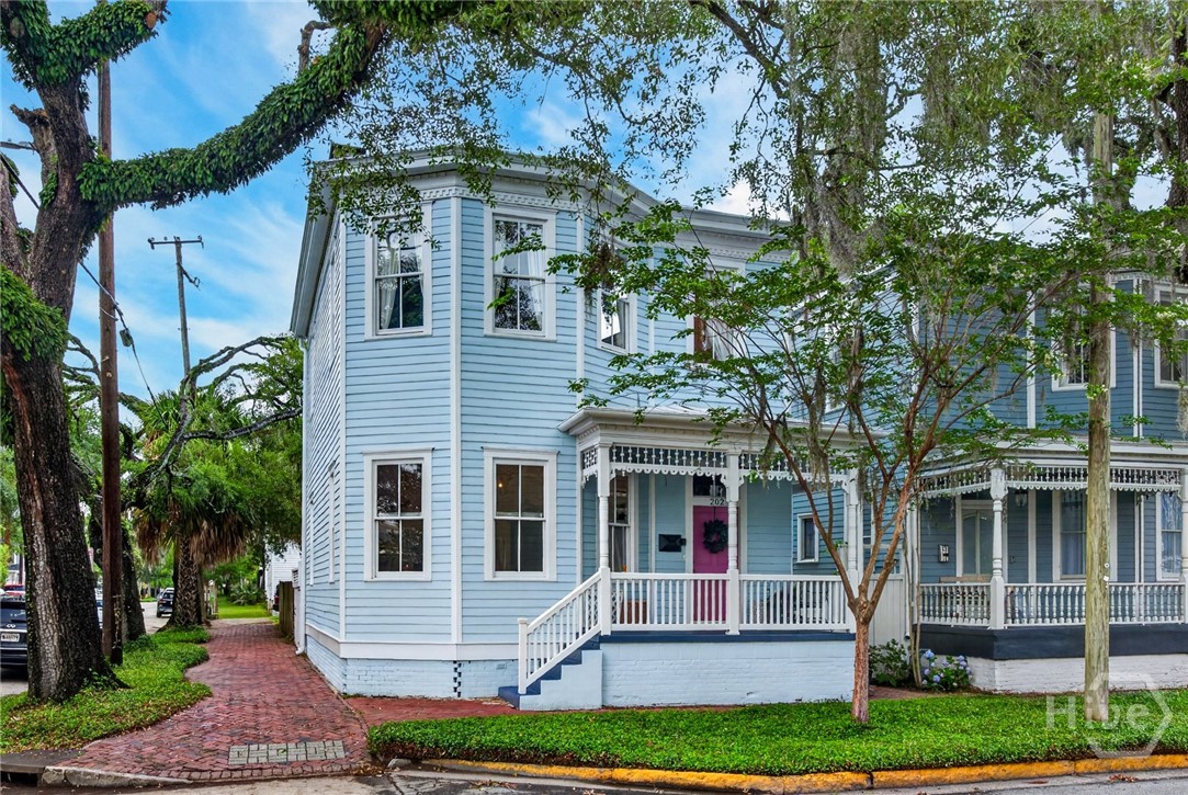 202 E 32nd Street