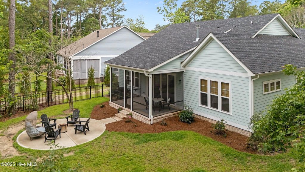 Photo of 633 Ashbury Drive SE, Bolivia, NC 28422 (MLS # 100564627)