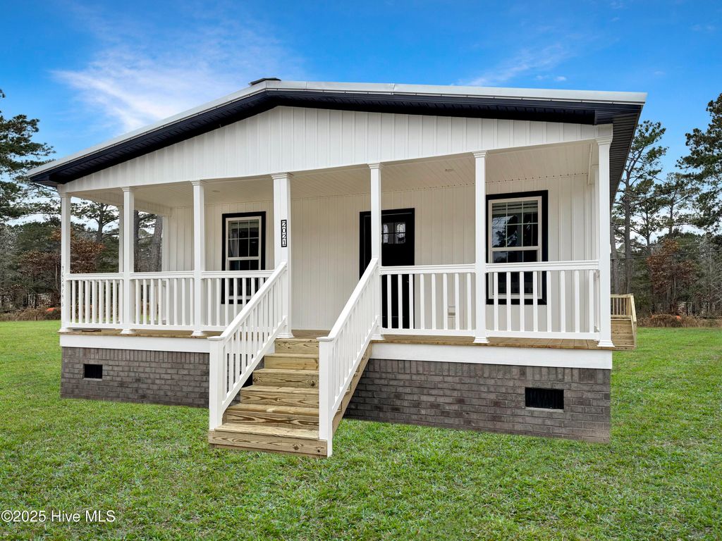 Photo of 1021 Pine Ridge Court, Castle Hayne, NC 28429 (MLS # 100540749)