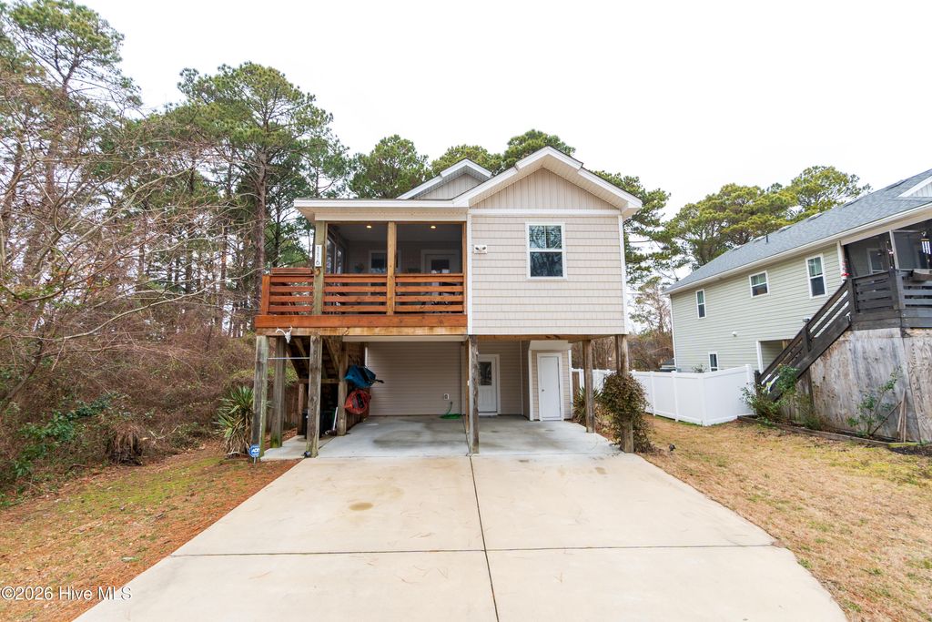 Photo of 116 Peach Tree Street, Jarvisburg, NC 27947 (MLS # 100555635)