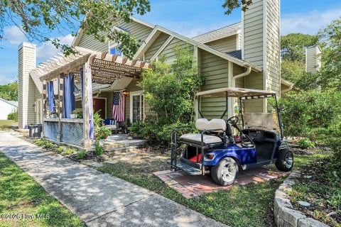 Townhouse For Sale - 311 Champion Court<br/> Brunswick County, Southport, NC 28461