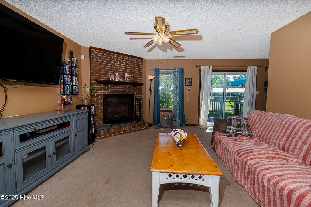 Photo of 1342 Old Maplehurst Rd Road, Jacksonville, NC 28540 (MLS # 100514114)