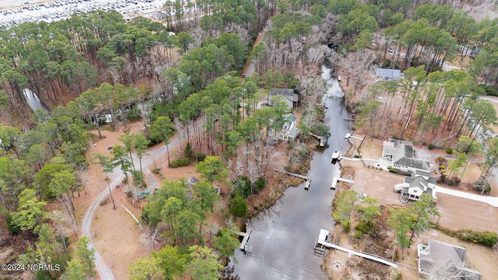 Photo of 7013 Fairwinds Drive, Oriental, NC 28571 (MLS # 100424059)