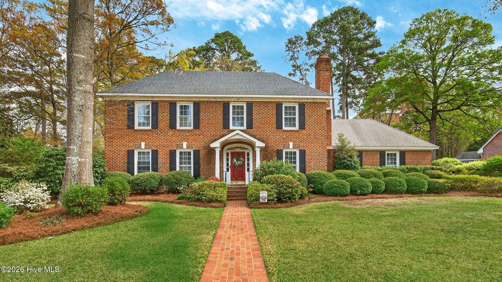 Photo of 103 Kenilworth Road, Greenville, NC 27858 (MLS # 100557026)