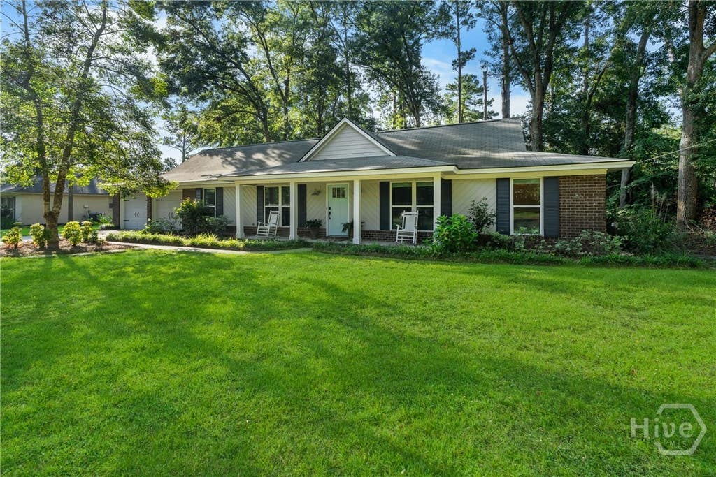 Photo of 100 Strathy Hall Drive, Richmond Hill, GA 31324 (MLS # SA361498)