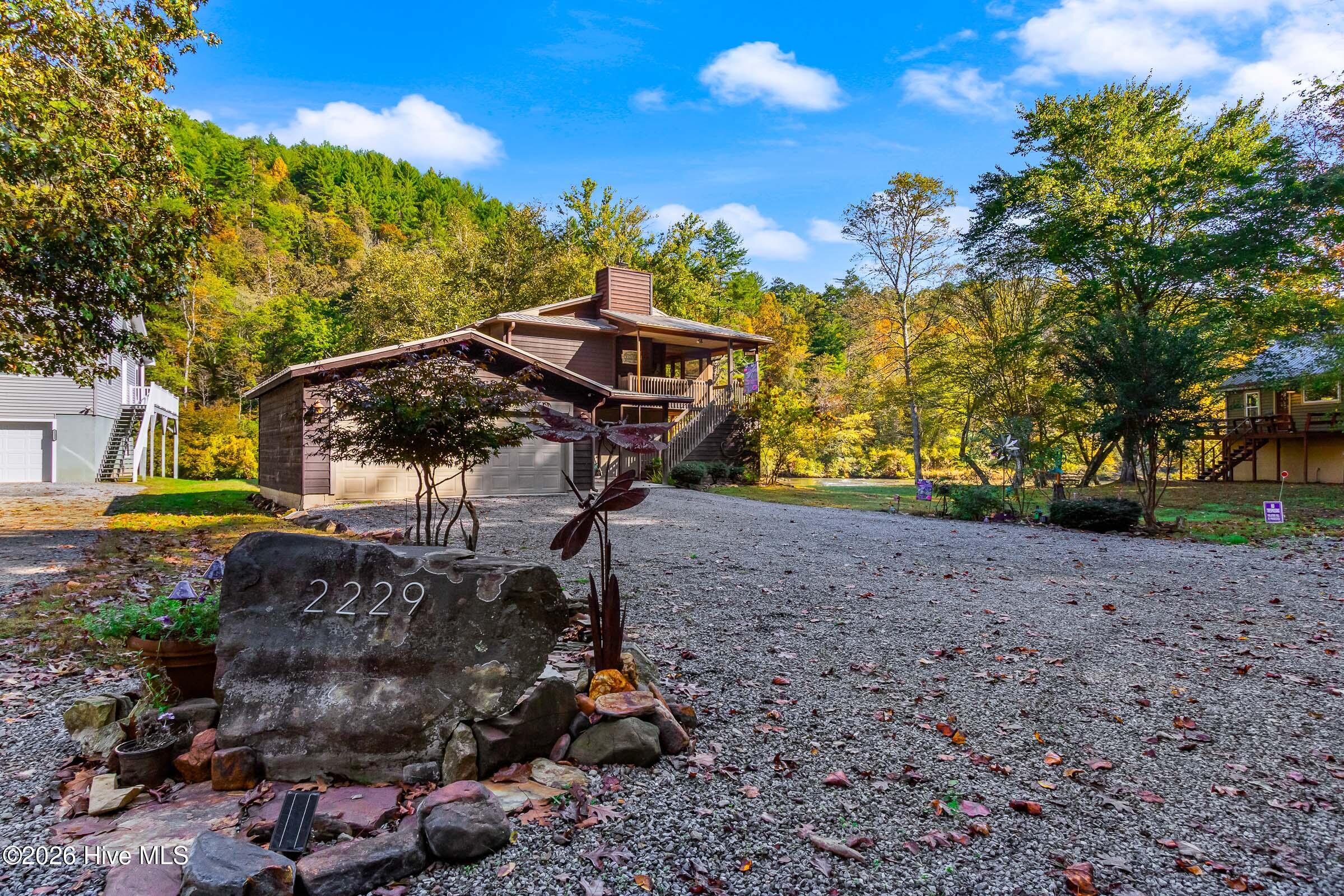 2229 Die Bend Road