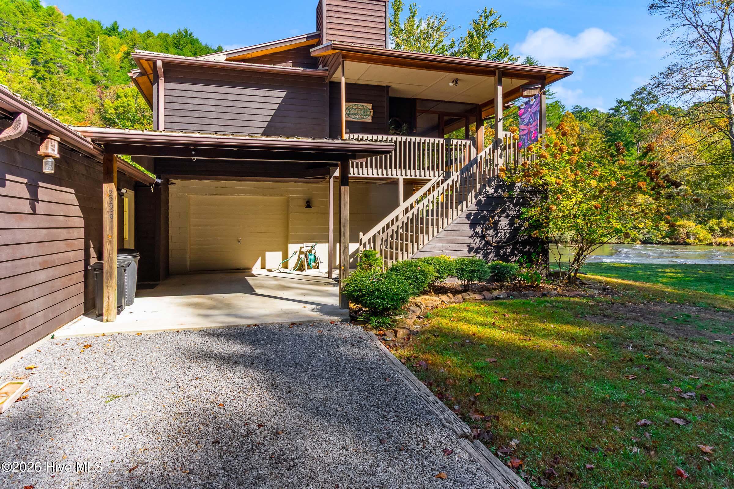 2229 Die Bend Road