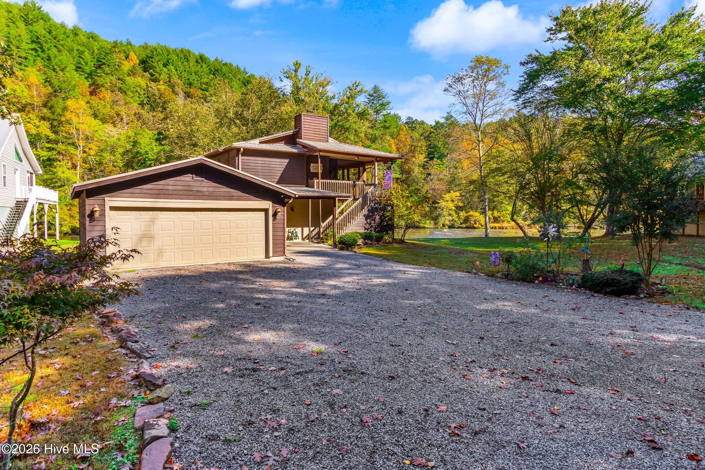 2229 Die Bend Road