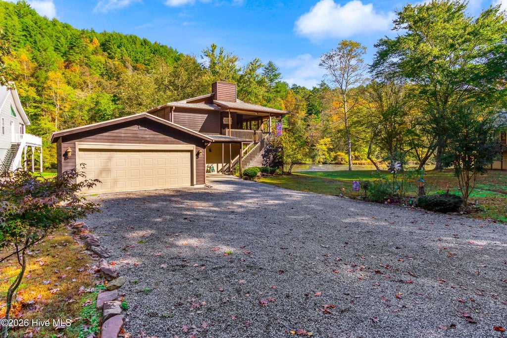 Photo of 2229 Die Bend Road, Murphy, NC 28906 (MLS # 100611720)